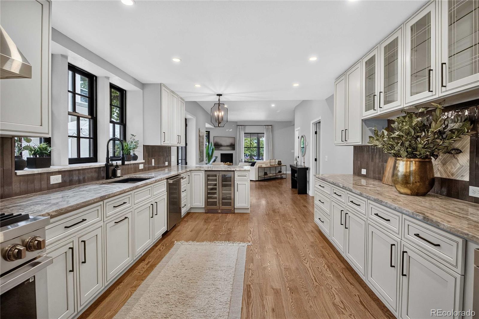MLS Image #17 for 452 n humboldt street,denver, Colorado