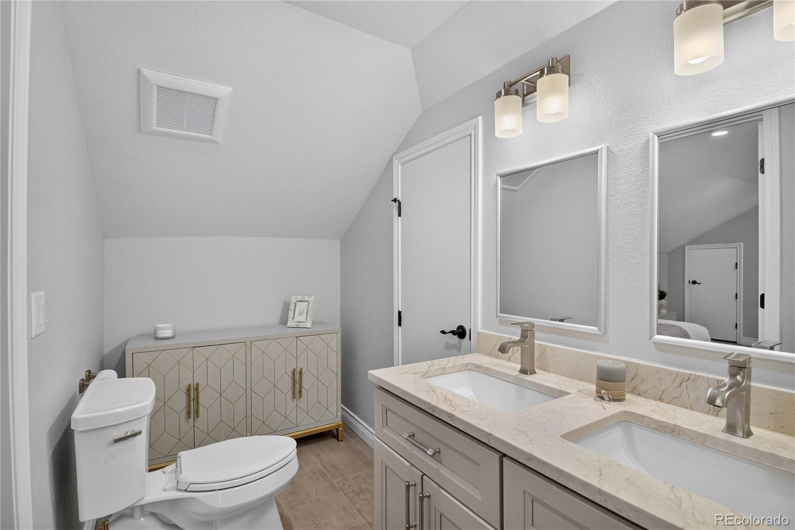 MLS Image #31 for 452 n humboldt street,denver, Colorado