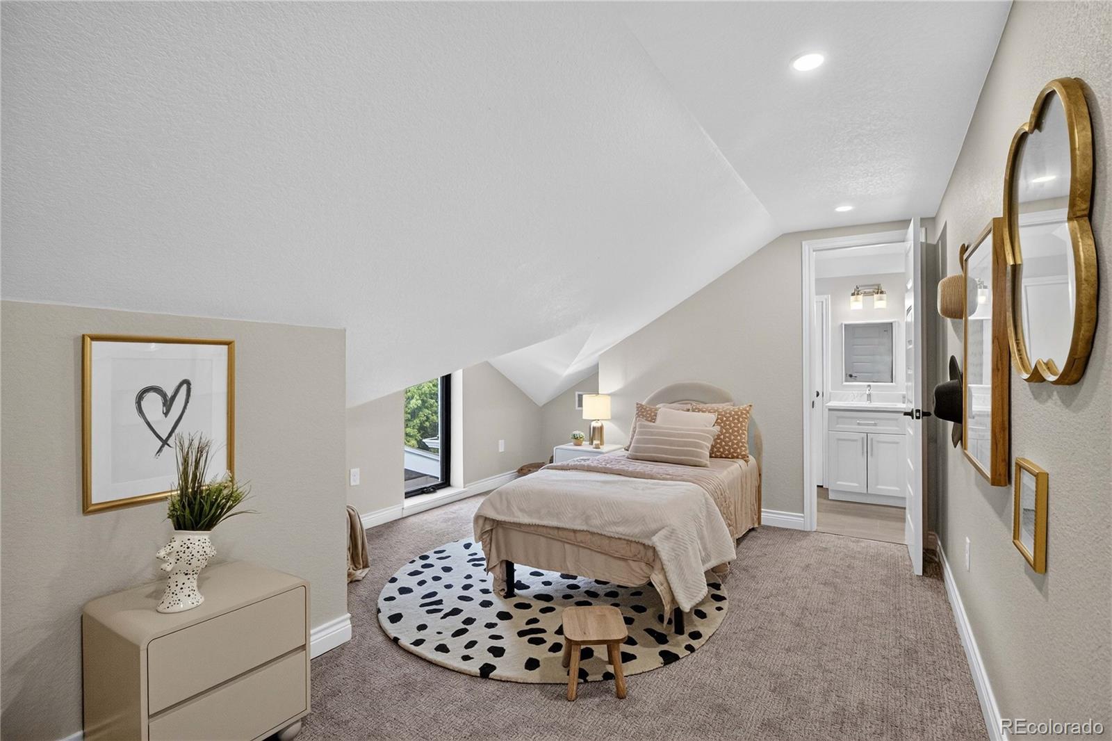 MLS Image #33 for 452 n humboldt street,denver, Colorado
