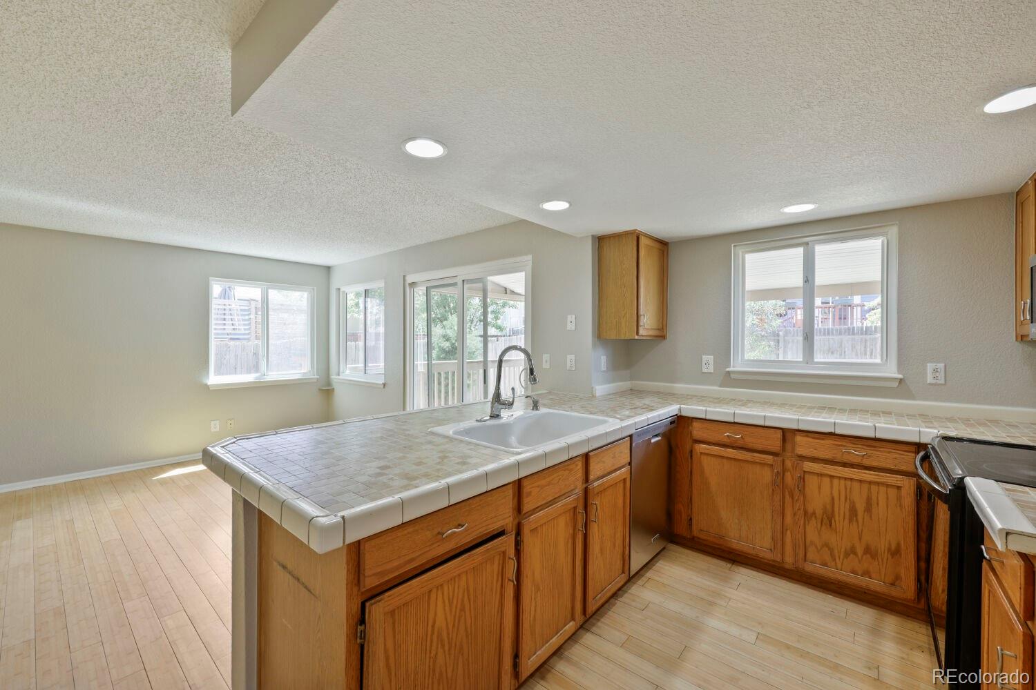 MLS Image #12 for 12131  forest way,thornton, Colorado