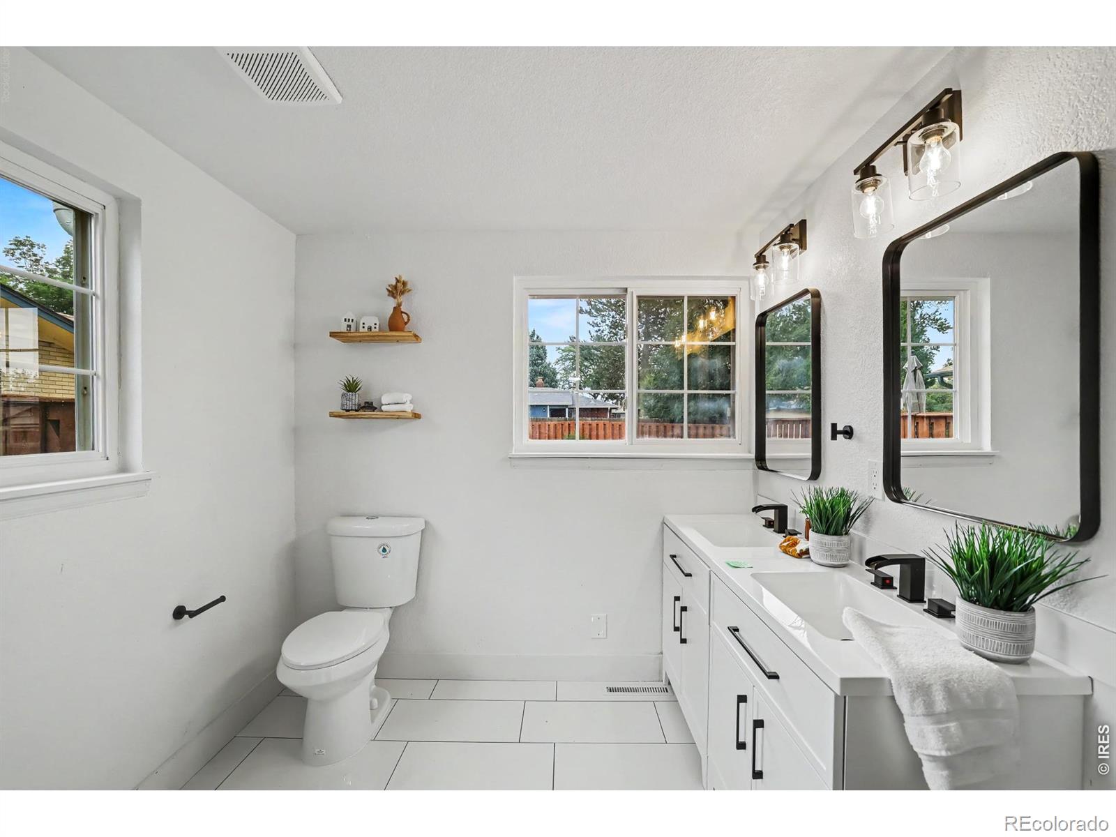 MLS Image #14 for 1414  linden street,longmont, Colorado