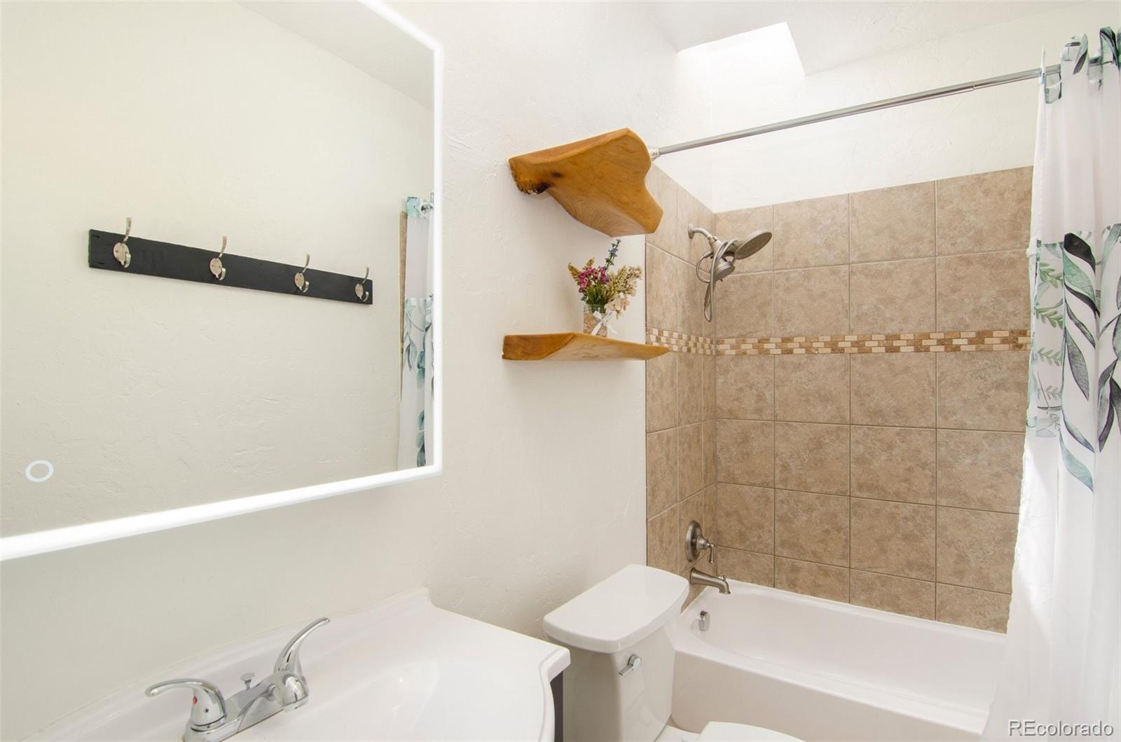 MLS Image #13 for 3034 n high street,denver, Colorado