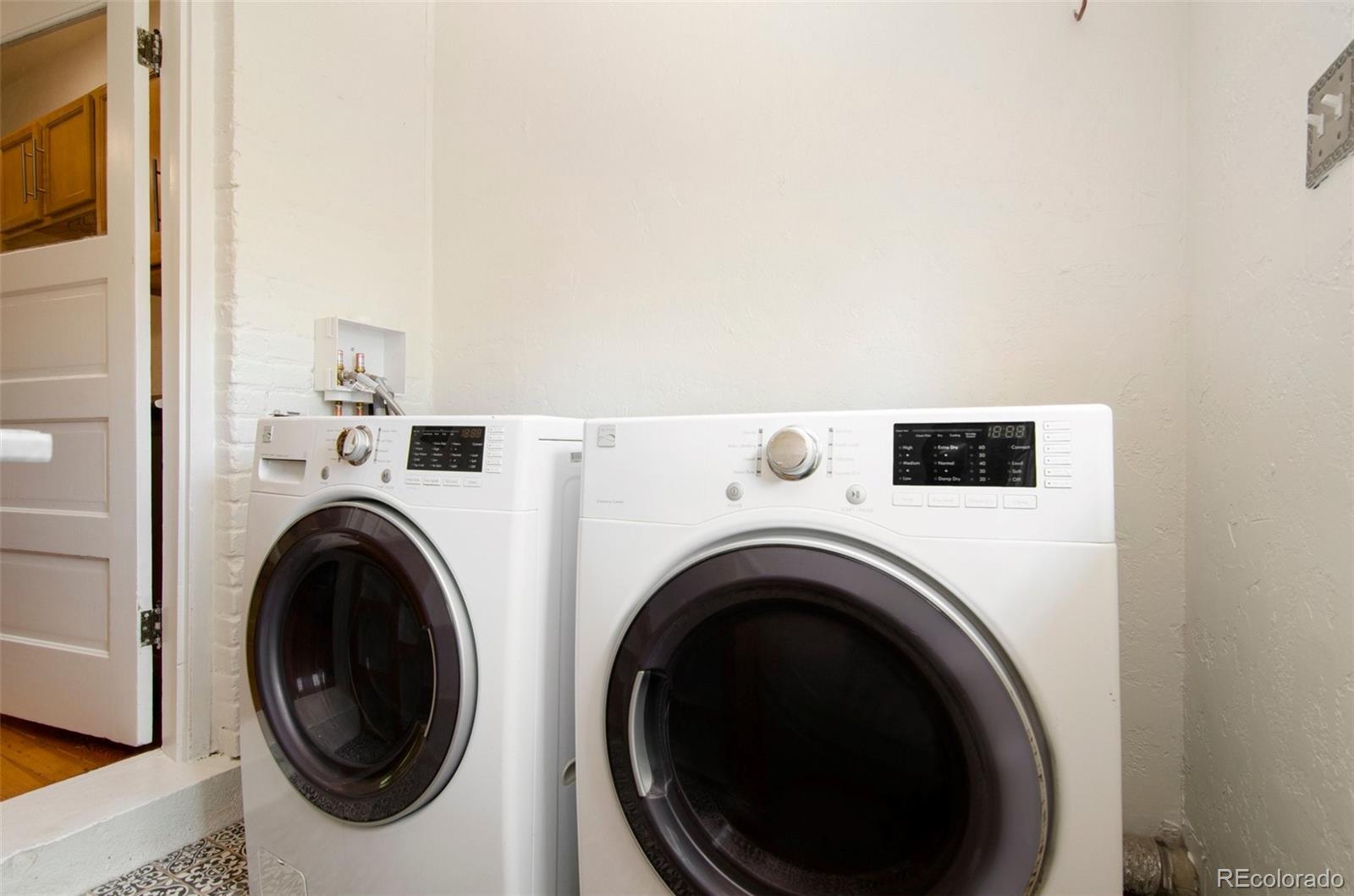 MLS Image #14 for 3034 n high street,denver, Colorado
