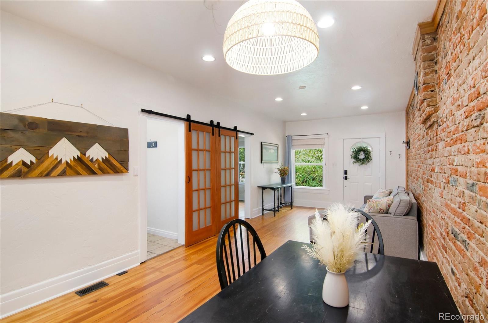 MLS Image #6 for 3034 n high street,denver, Colorado