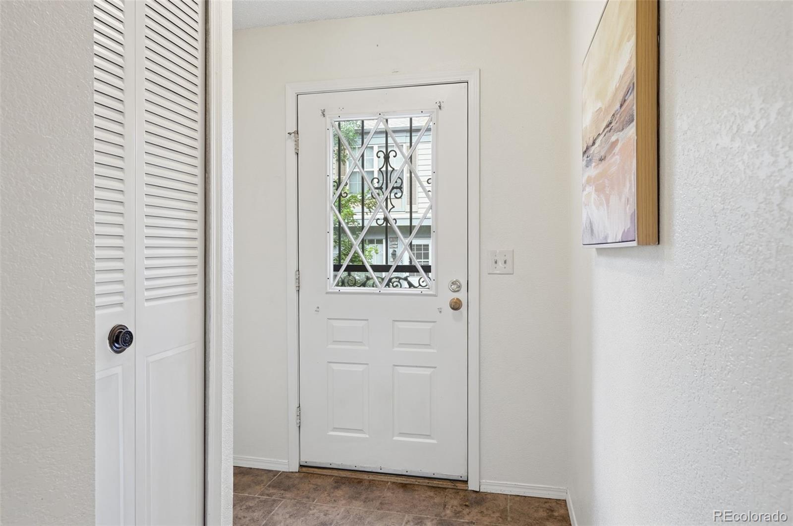 MLS Image #3 for 12043 e hoye drive,aurora, Colorado