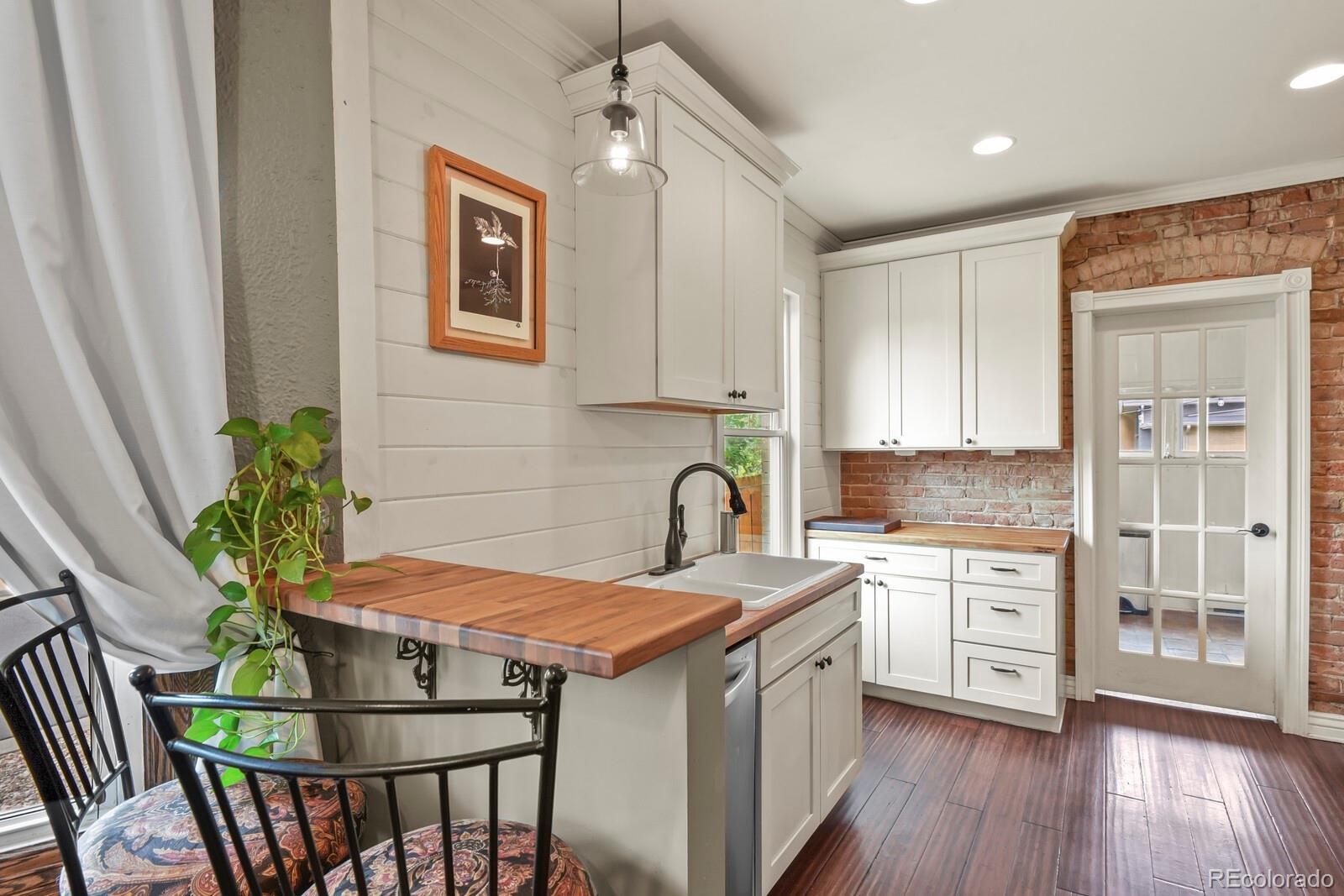 MLS Image #12 for 2952 n vine street,denver, Colorado