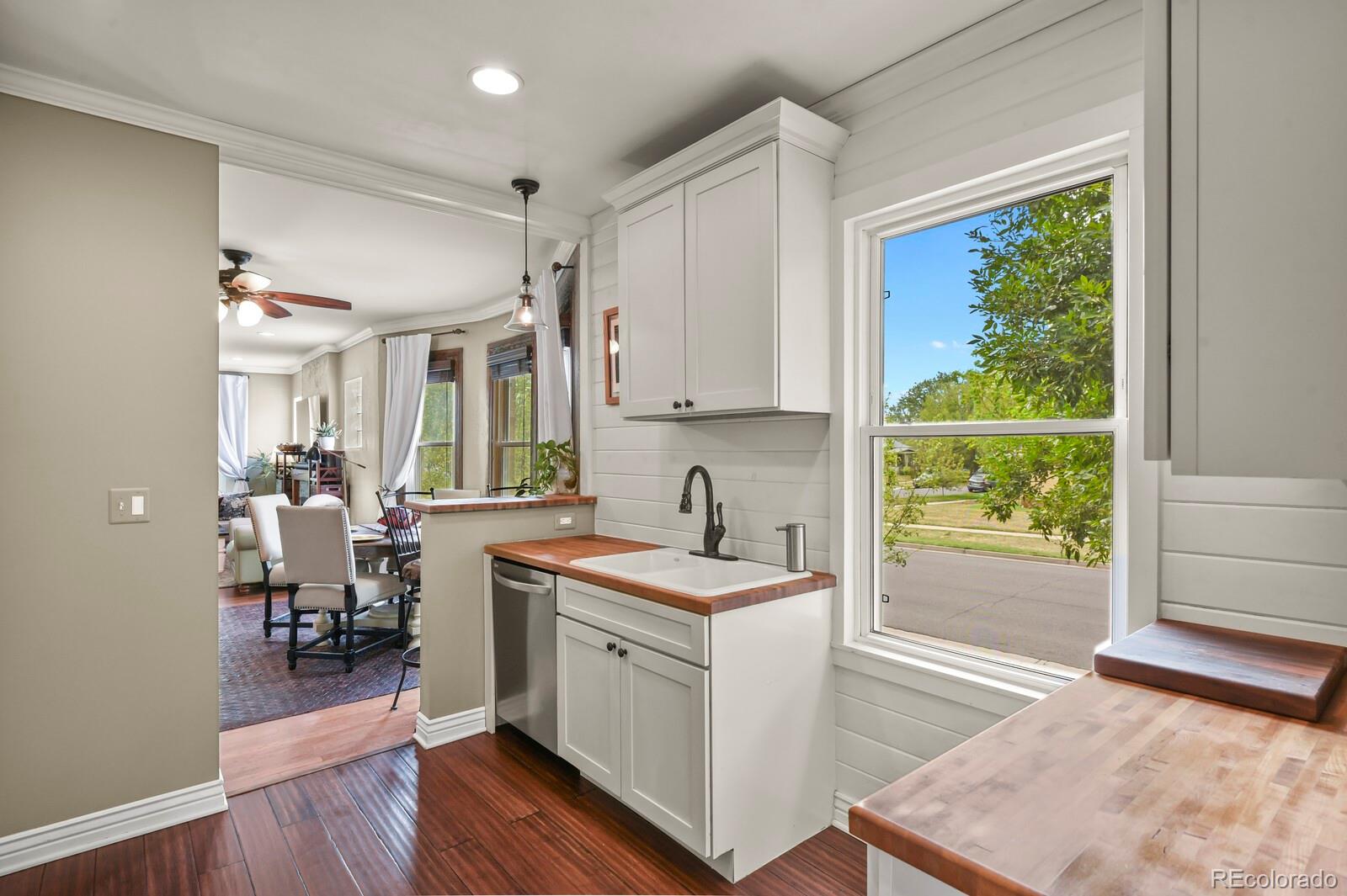 MLS Image #16 for 2952 n vine street,denver, Colorado