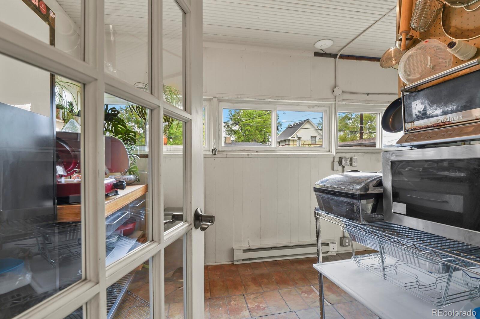 MLS Image #17 for 2952 n vine street,denver, Colorado