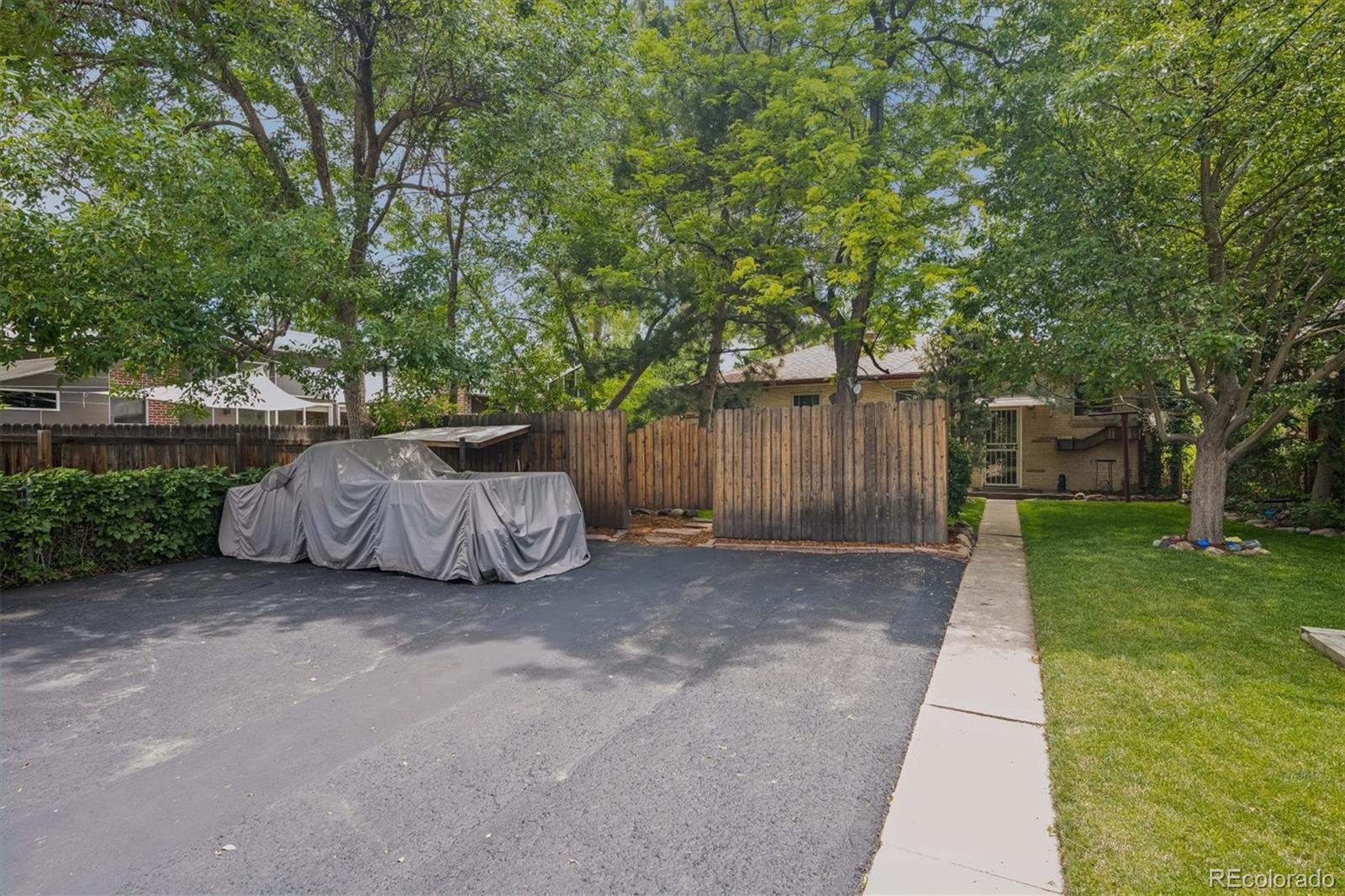 MLS Image #28 for 2835  dahlia street,denver, Colorado