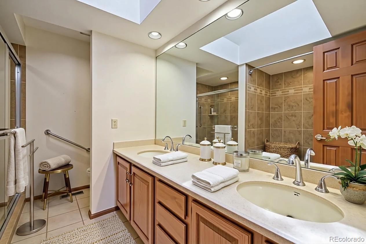 MLS Image #14 for 2900 s quebec street,denver, Colorado