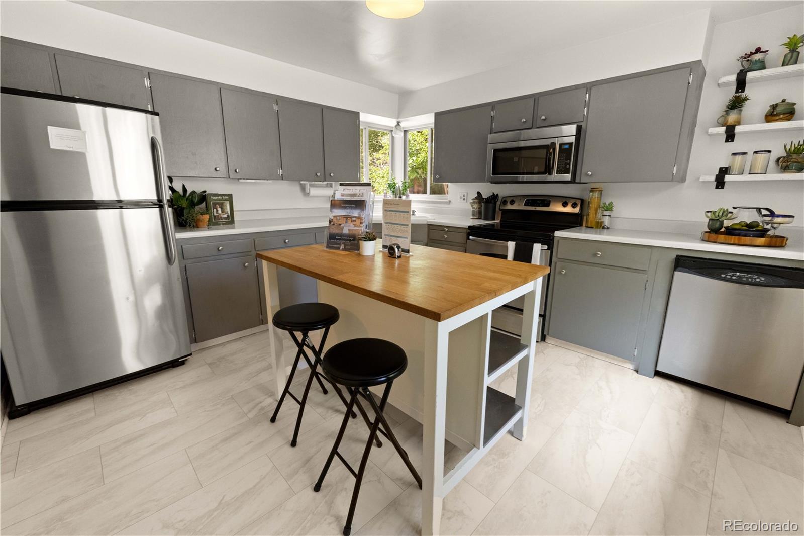MLS Image #13 for 4645 e colorado avenue,denver, Colorado