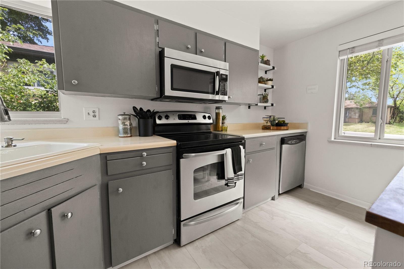 MLS Image #15 for 4645 e colorado avenue,denver, Colorado