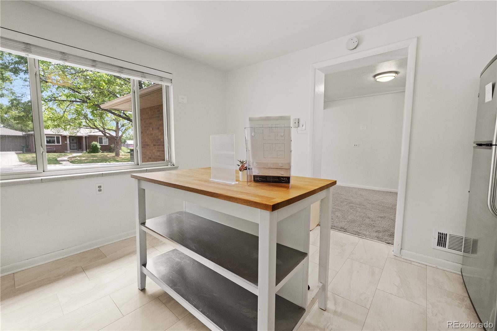 MLS Image #17 for 4645 e colorado avenue,denver, Colorado