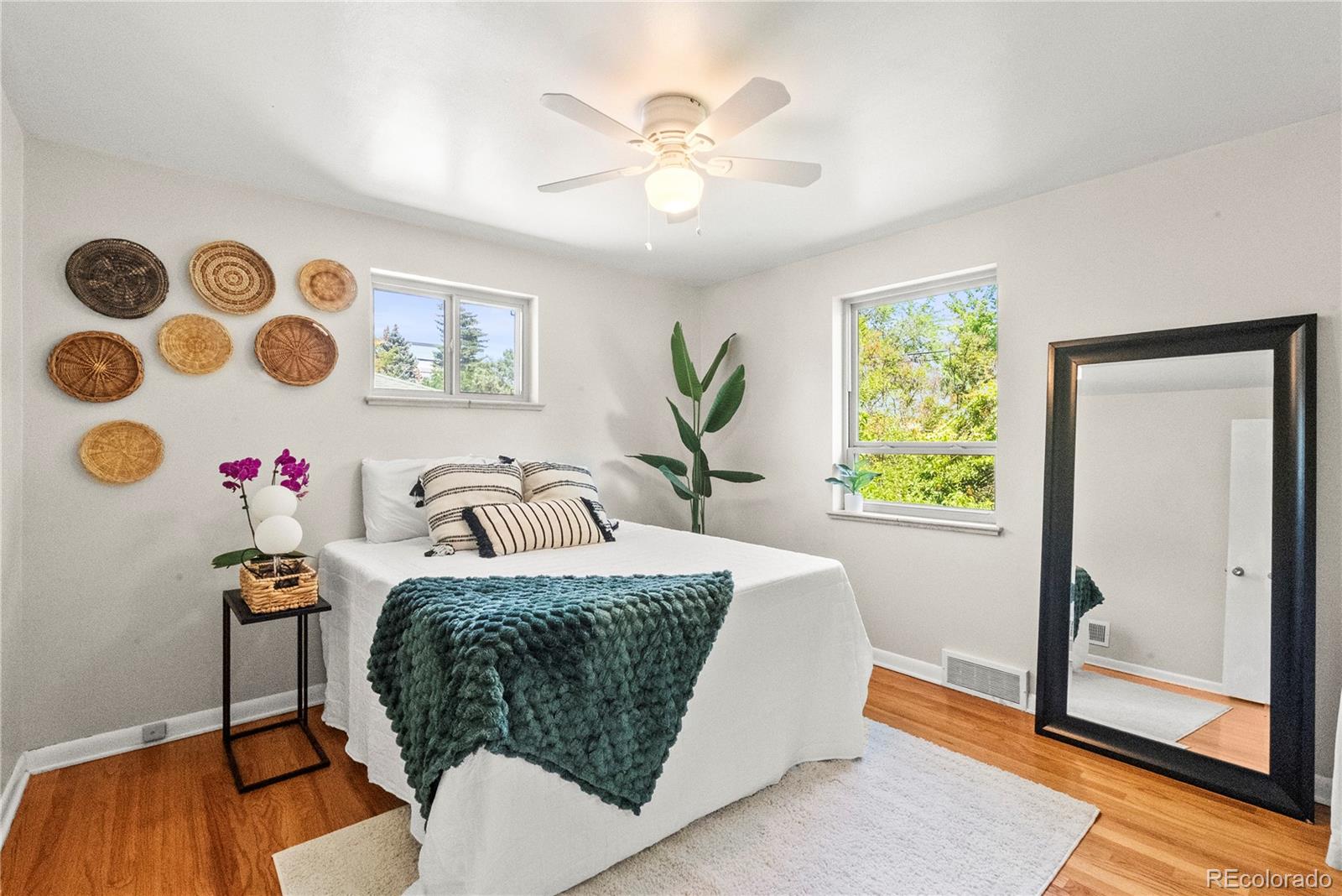 MLS Image #5 for 4645 e colorado avenue,denver, Colorado