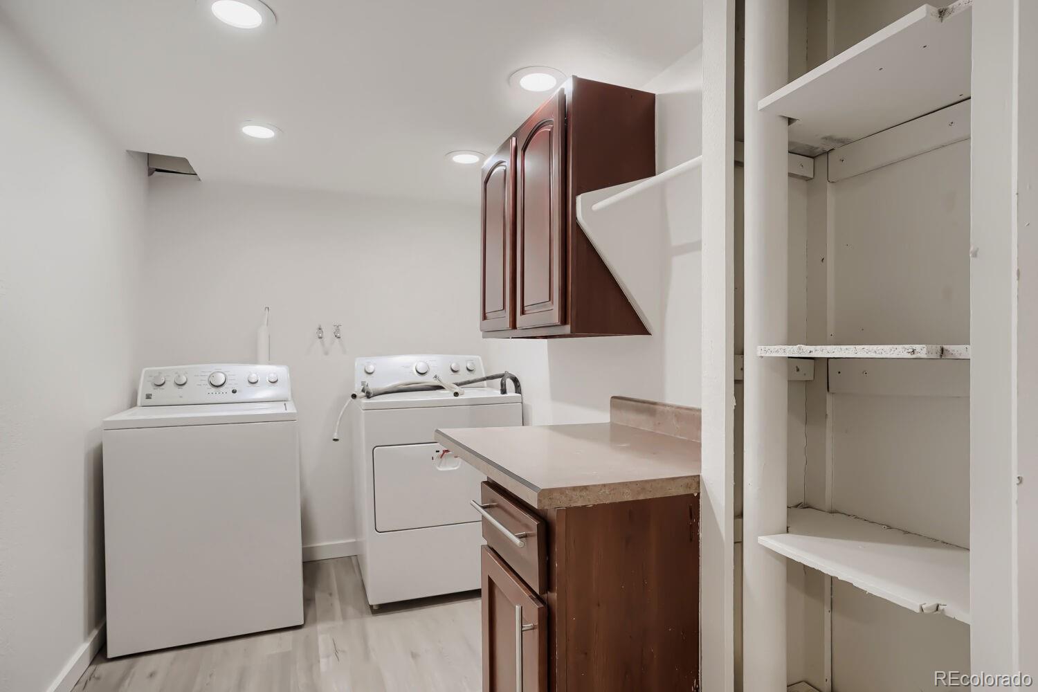 MLS Image #14 for 961 e 83rd place,denver, Colorado