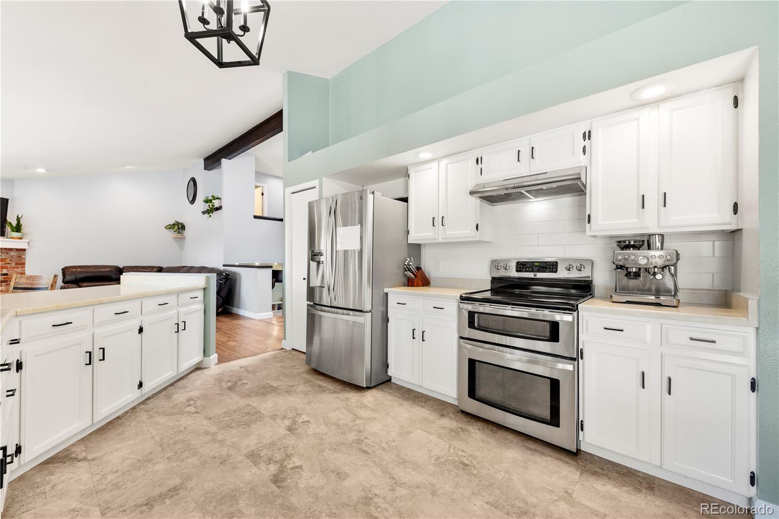 MLS Image #10 for 19355 e greenwood place,aurora, Colorado