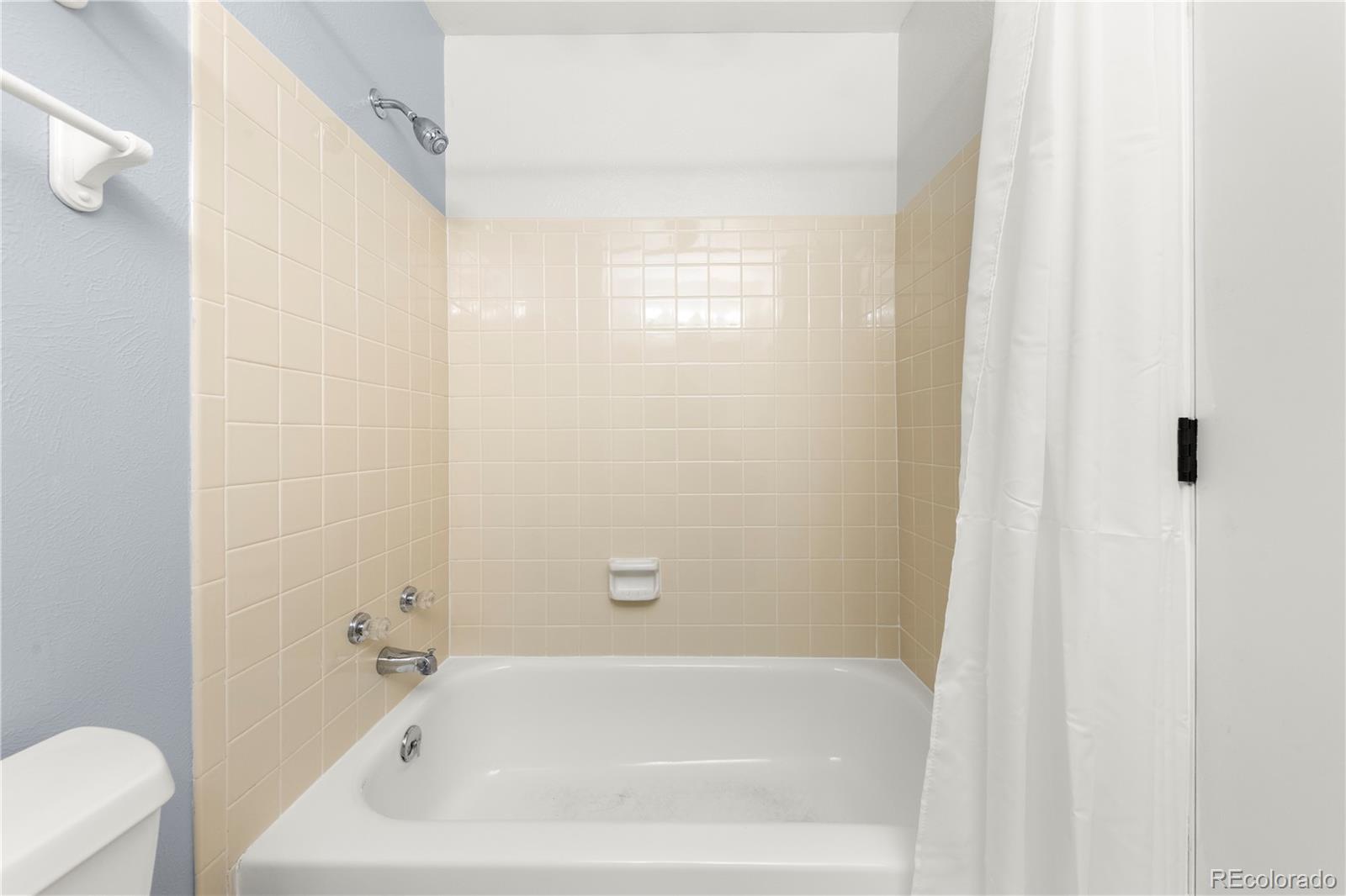 MLS Image #19 for 19355 e greenwood place,aurora, Colorado