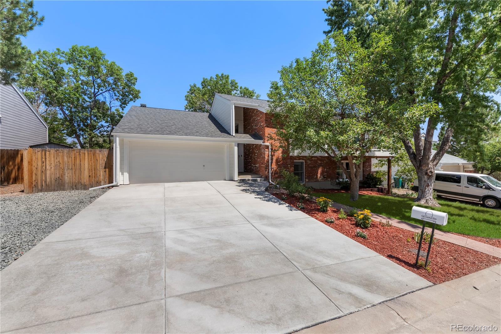 MLS Image #2 for 19355 e greenwood place,aurora, Colorado