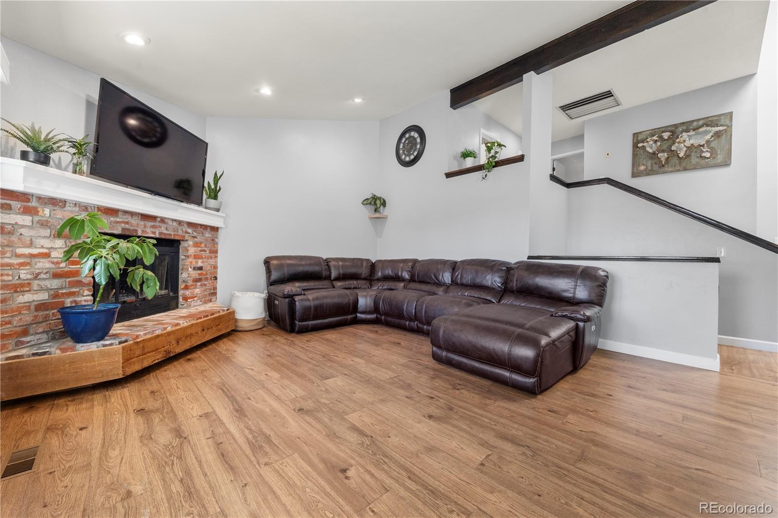 MLS Image #4 for 19355 e greenwood place,aurora, Colorado