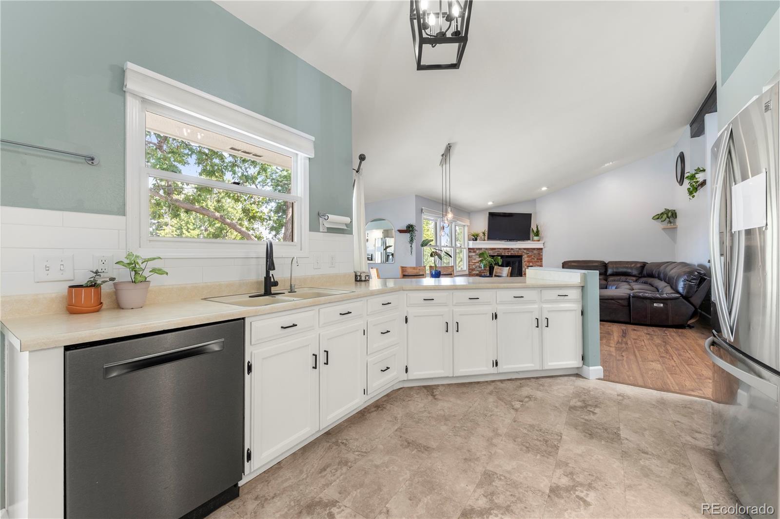 MLS Image #9 for 19355 e greenwood place,aurora, Colorado