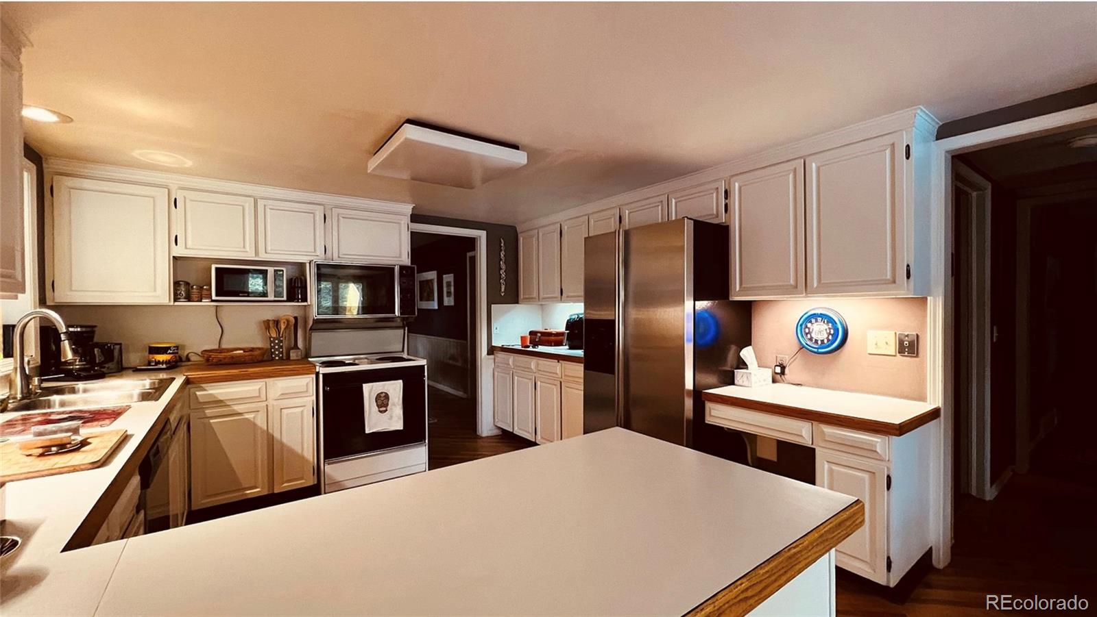 MLS Image #10 for 6560 e colorado drive,denver, Colorado