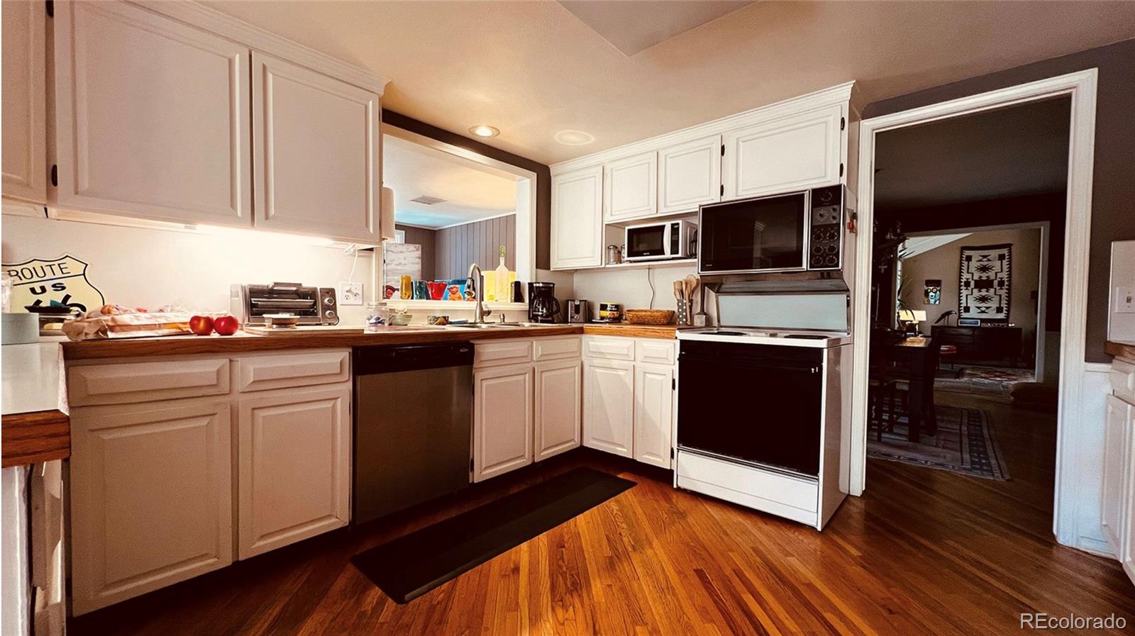 MLS Image #11 for 6560 e colorado drive,denver, Colorado