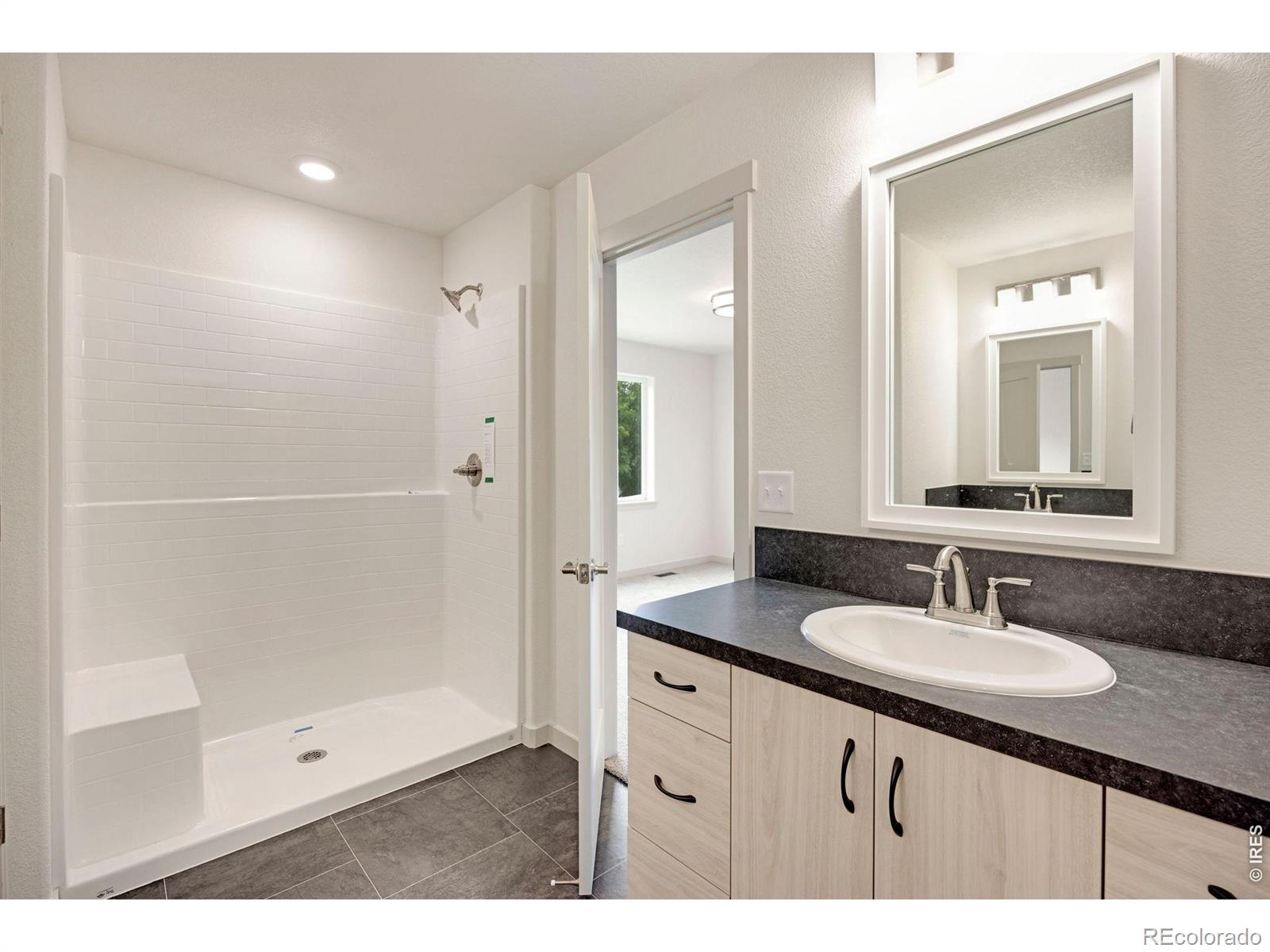 MLS Image #5 for 525 s 10th street,berthoud, Colorado