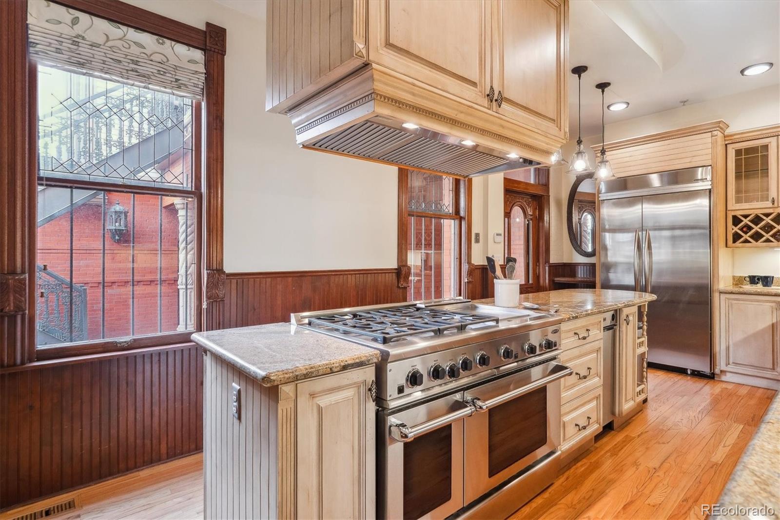 MLS Image #12 for 1022 n pearl street 101,denver, Colorado