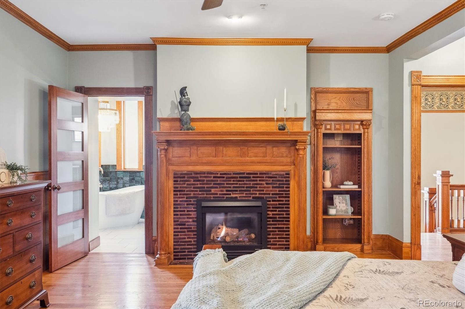 MLS Image #20 for 1022 n pearl street 101,denver, Colorado