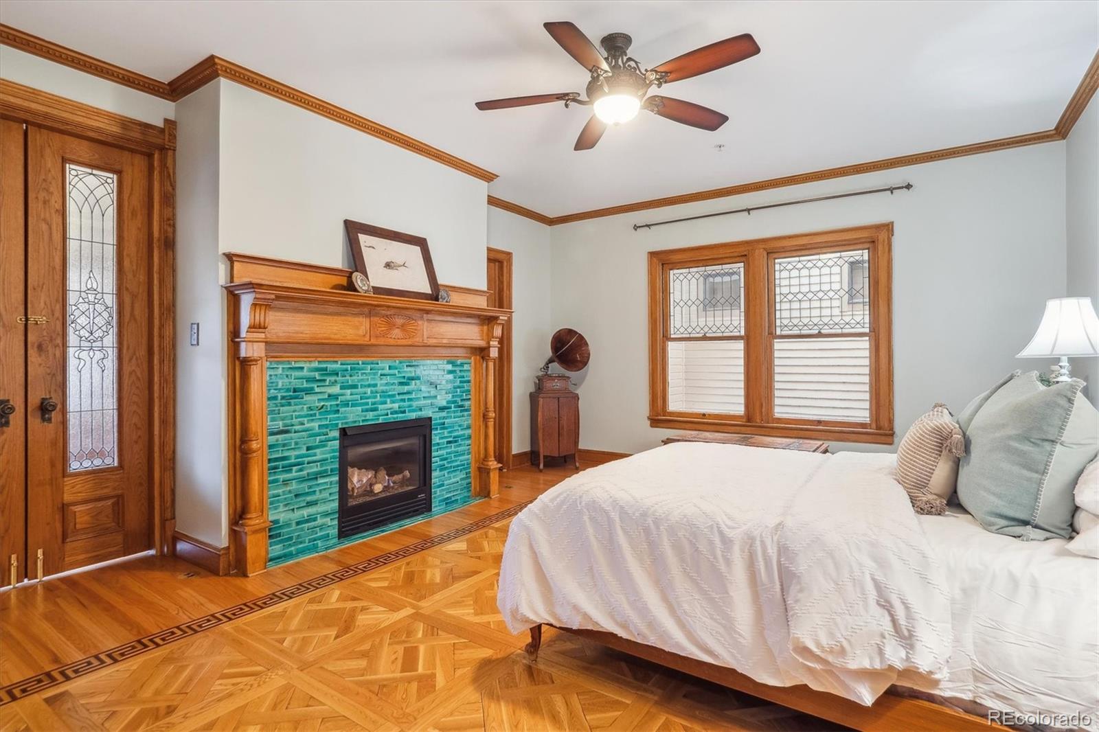 MLS Image #29 for 1022 n pearl street 101,denver, Colorado