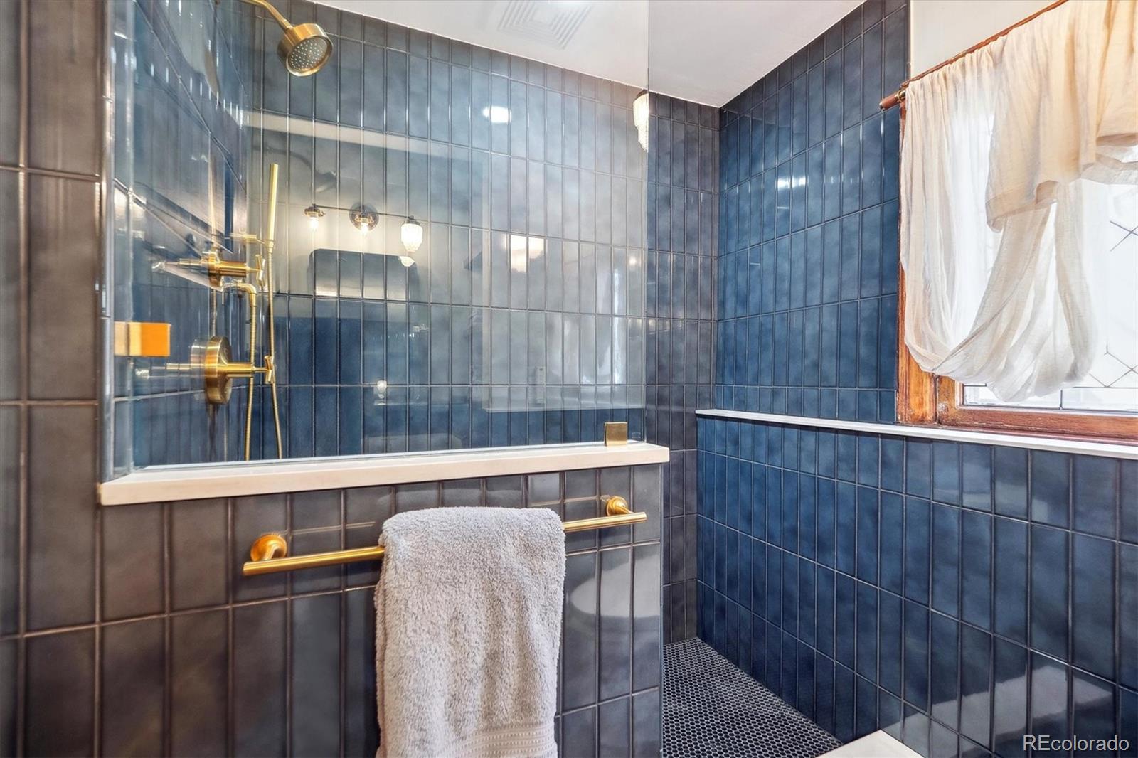 MLS Image #32 for 1022 n pearl street 101,denver, Colorado