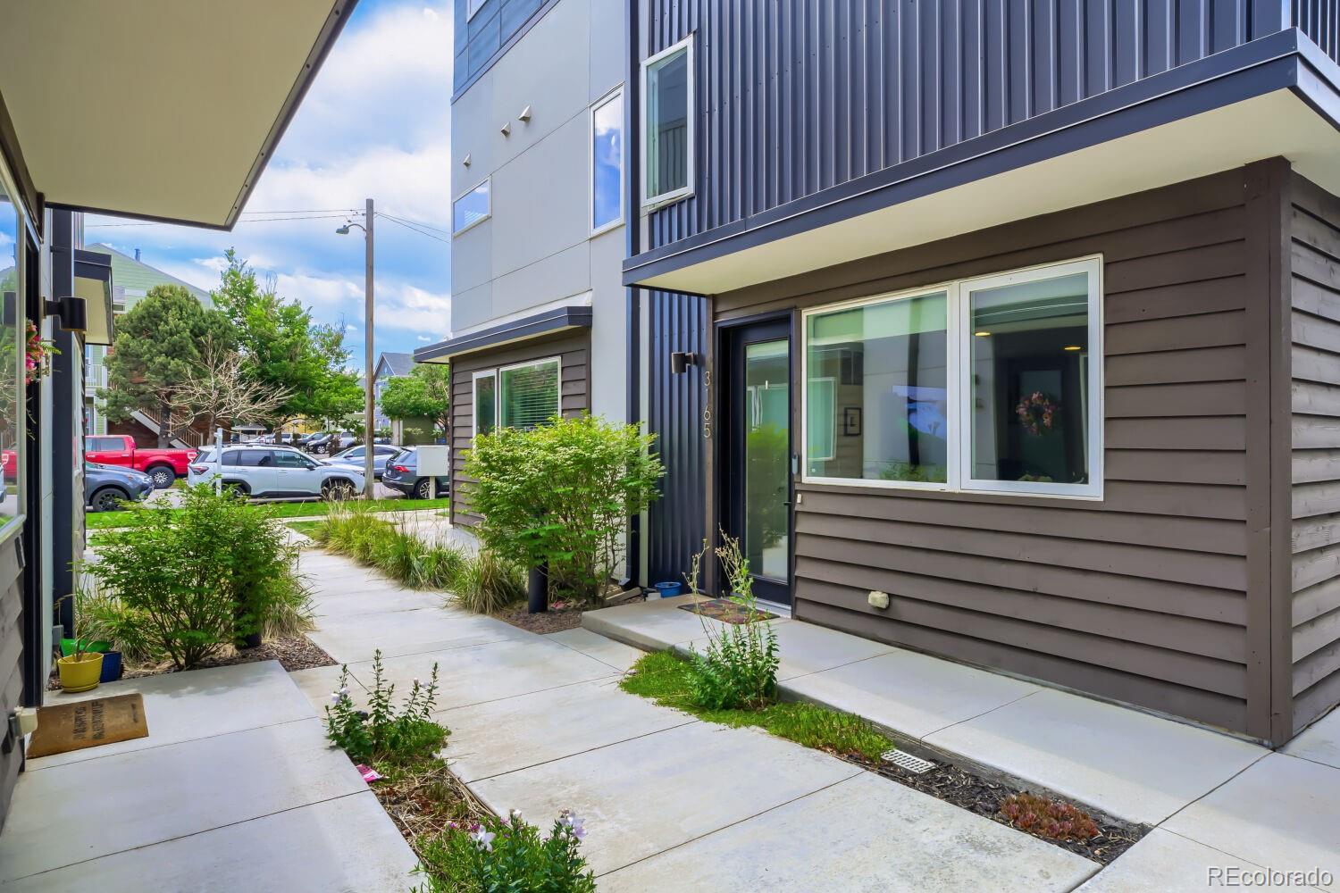 MLS Image #13 for 3165  lawrence street,denver, Colorado