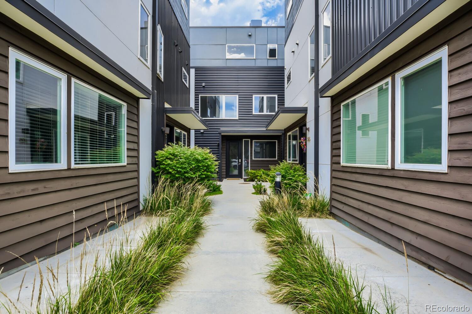 MLS Image #14 for 3165  lawrence street,denver, Colorado