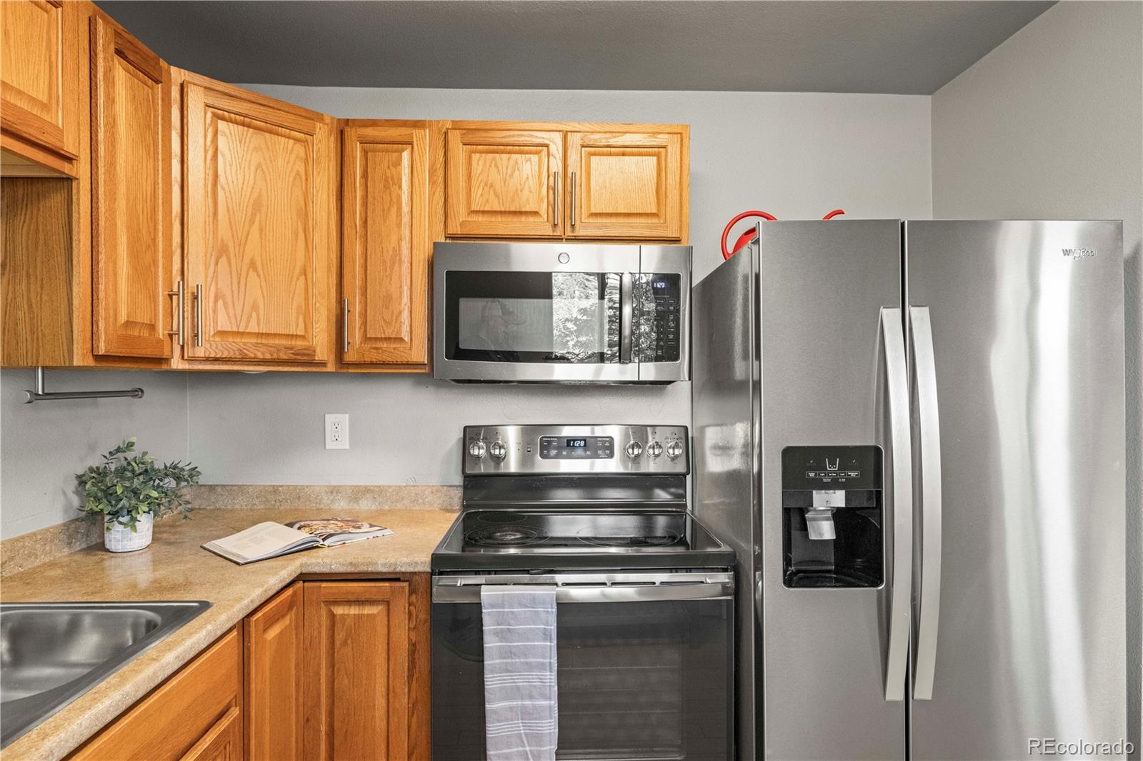 MLS Image #15 for 271 n grant street,denver, Colorado