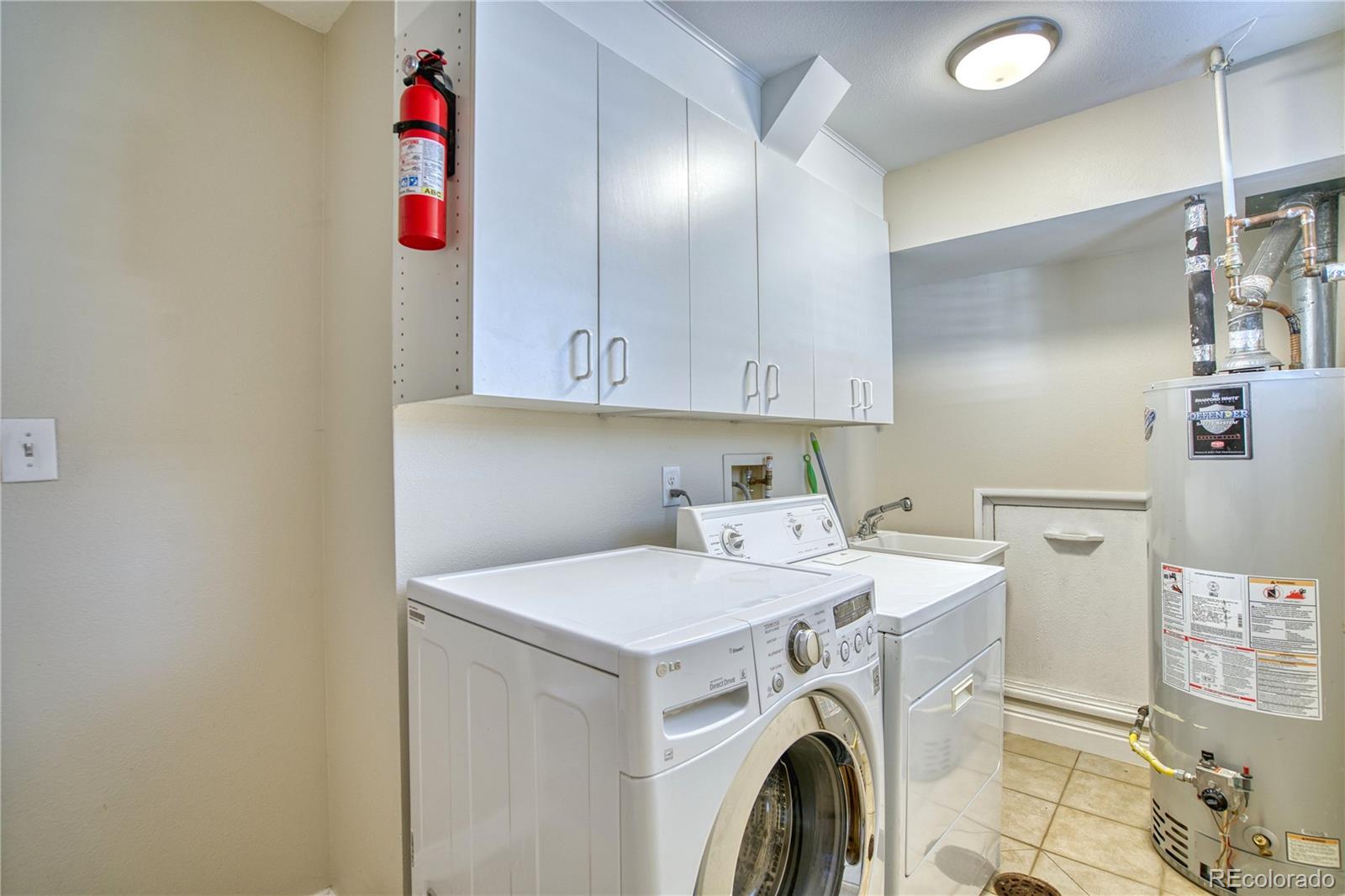 MLS Image #20 for 10469  ronald lane,denver, Colorado