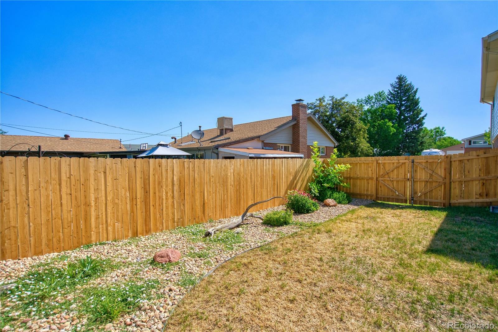 MLS Image #24 for 10469  ronald lane,denver, Colorado