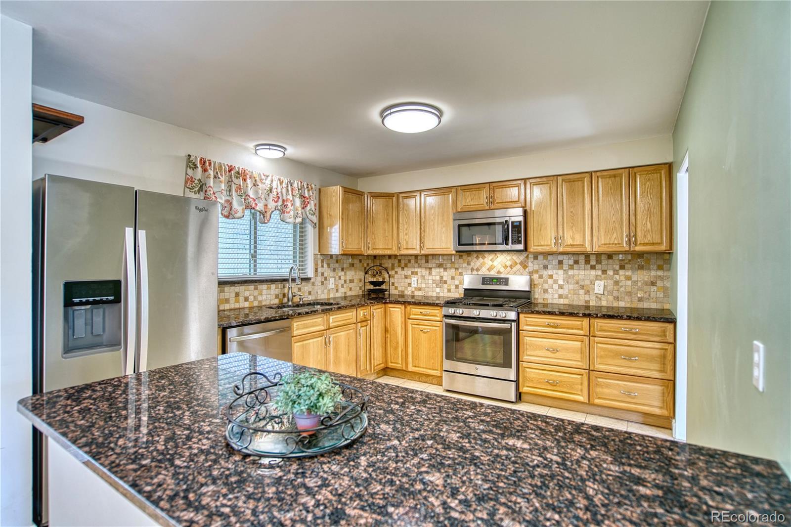 MLS Image #7 for 10469  ronald lane,denver, Colorado