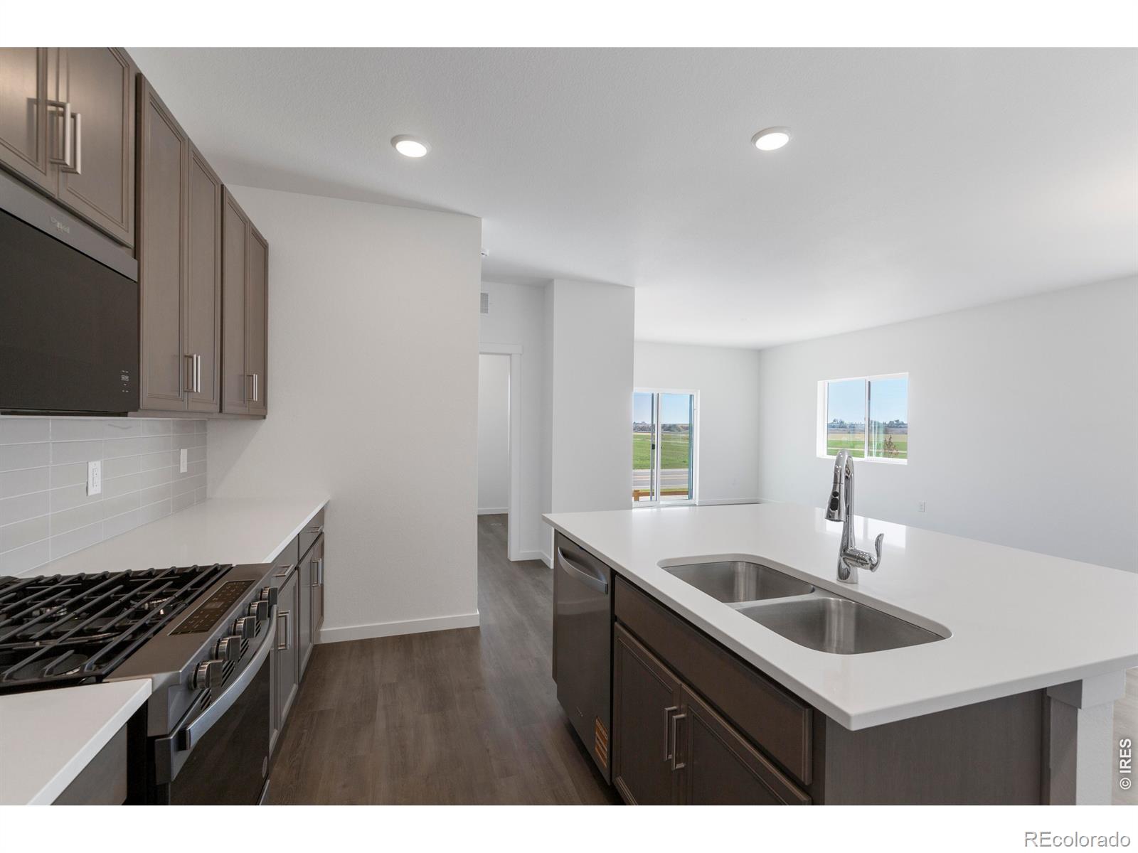 MLS Image #10 for 588  piedmontese street,johnstown, Colorado