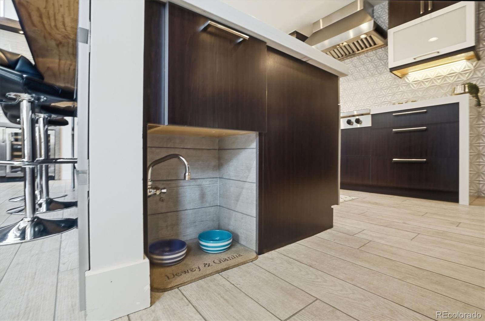 MLS Image #11 for 621  kearney street,denver, Colorado