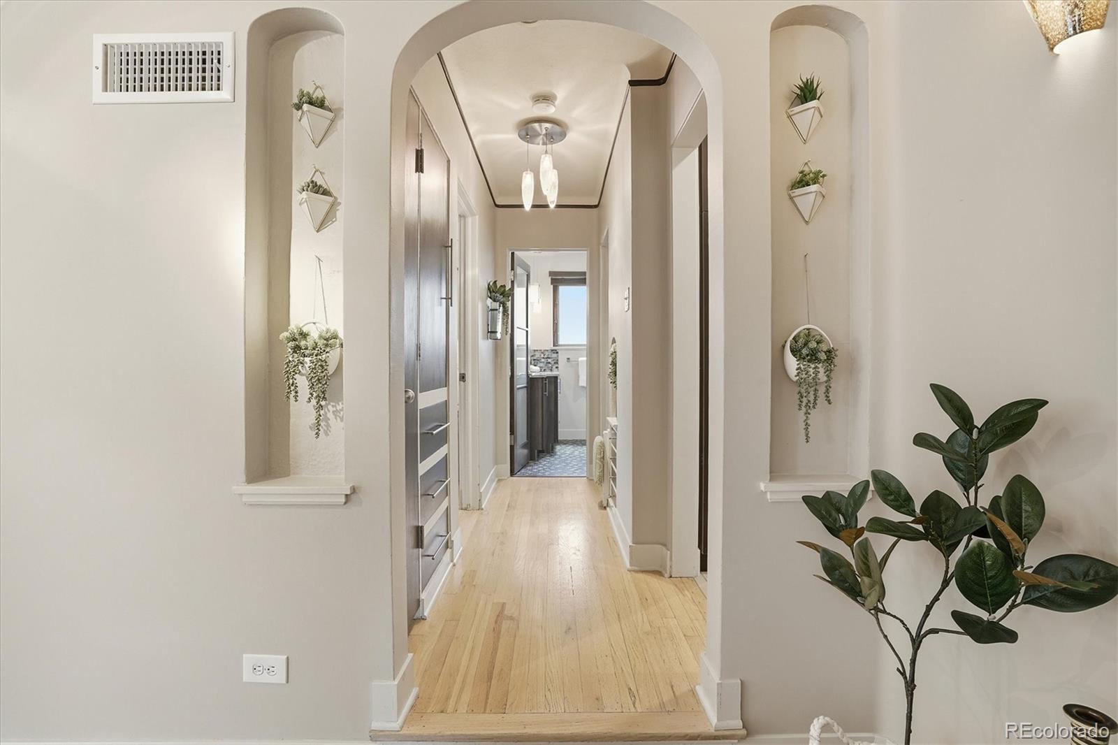 MLS Image #25 for 621  kearney street,denver, Colorado