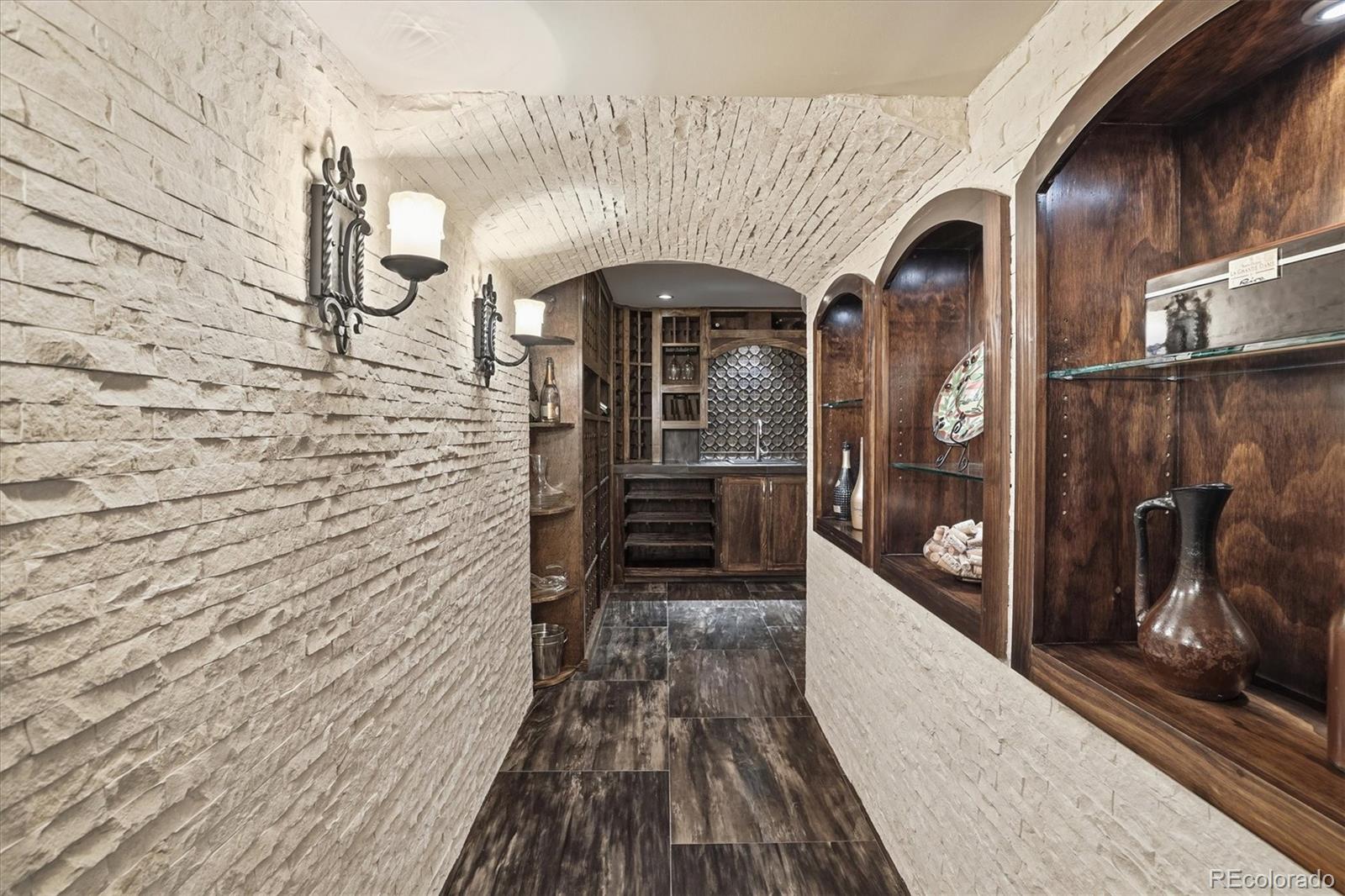 MLS Image #36 for 621  kearney street,denver, Colorado