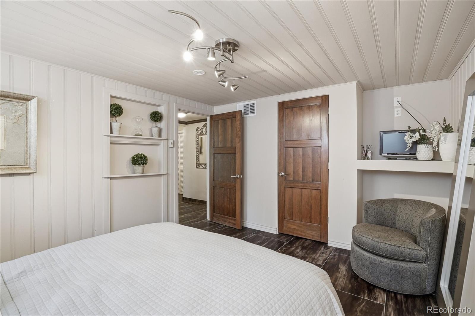 MLS Image #41 for 621  kearney street,denver, Colorado
