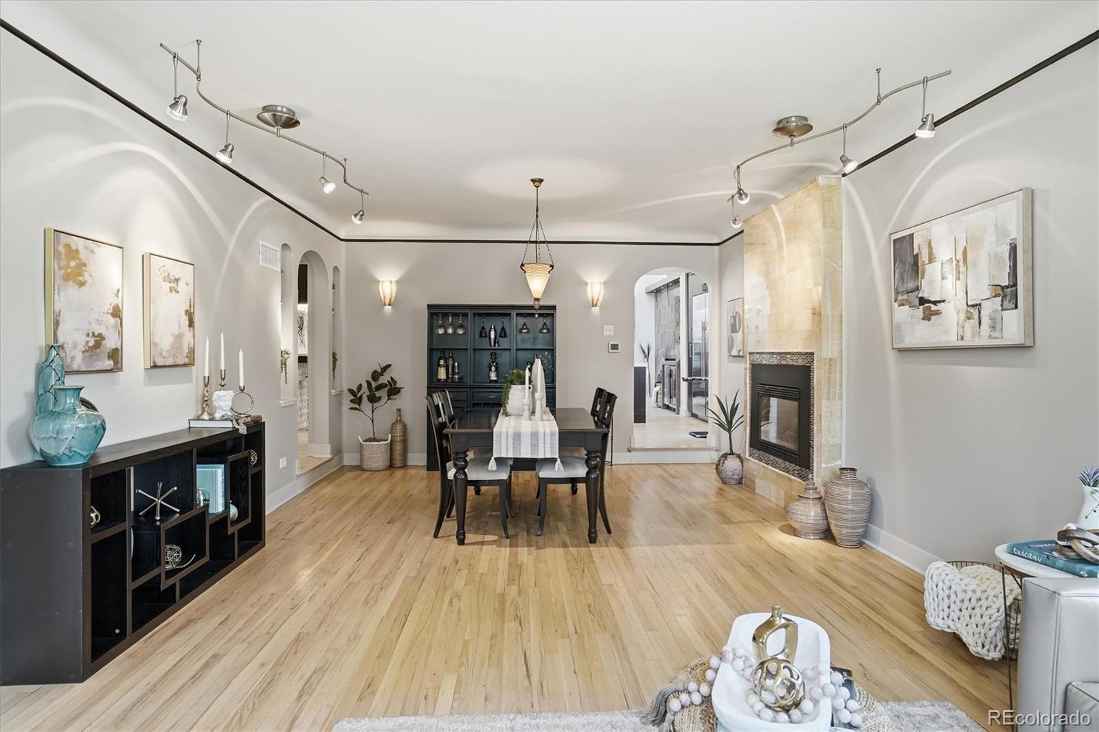MLS Image #6 for 621  kearney street,denver, Colorado