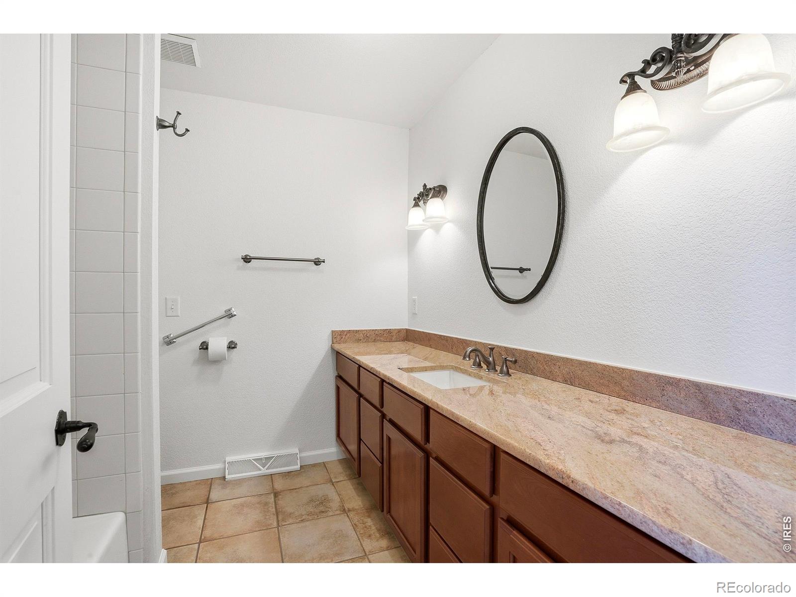 MLS Image #18 for 677  county road 18 ,longmont, Colorado