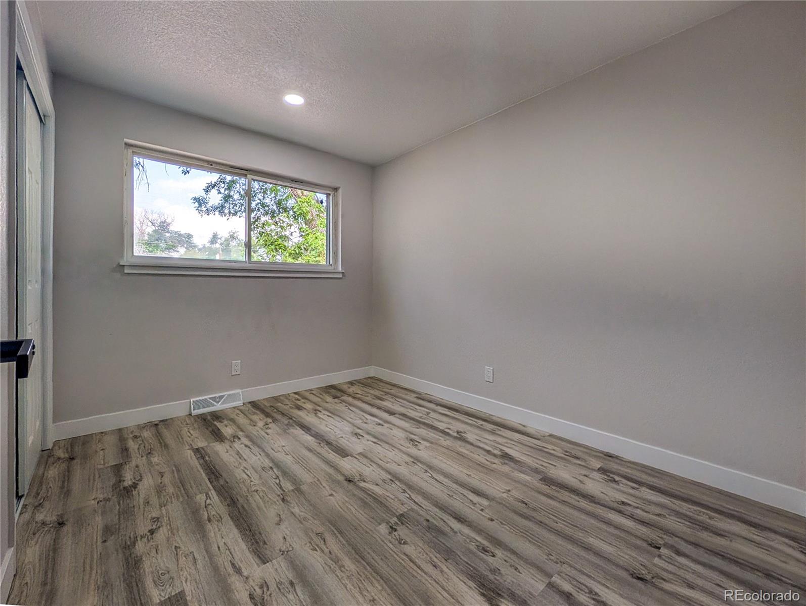 MLS Image #11 for 440 s jasmine street,denver, Colorado