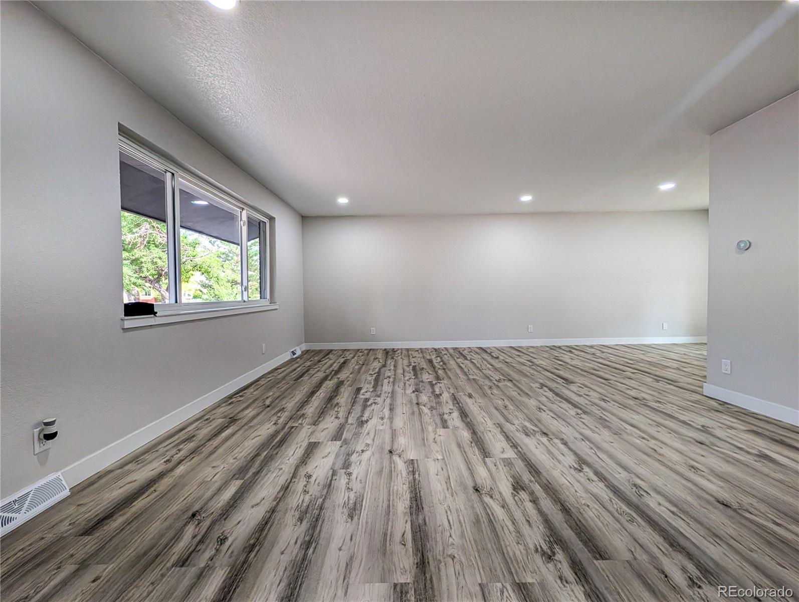 MLS Image #2 for 440 s jasmine street,denver, Colorado