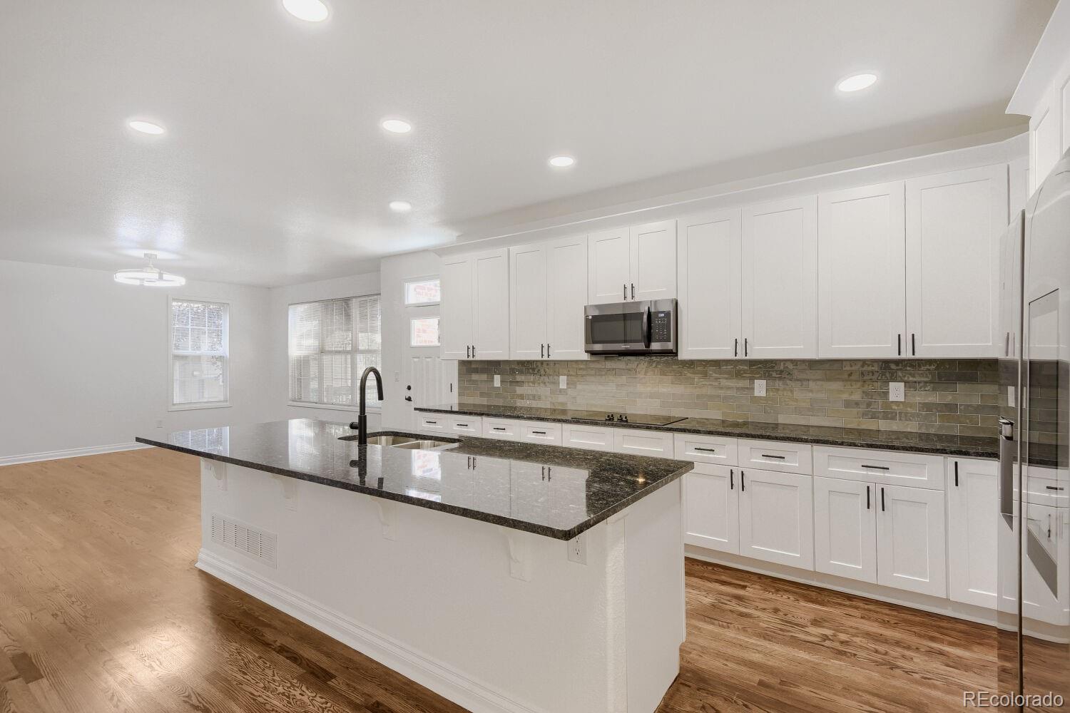MLS Image #11 for 8054 e 9th avenue,denver, Colorado
