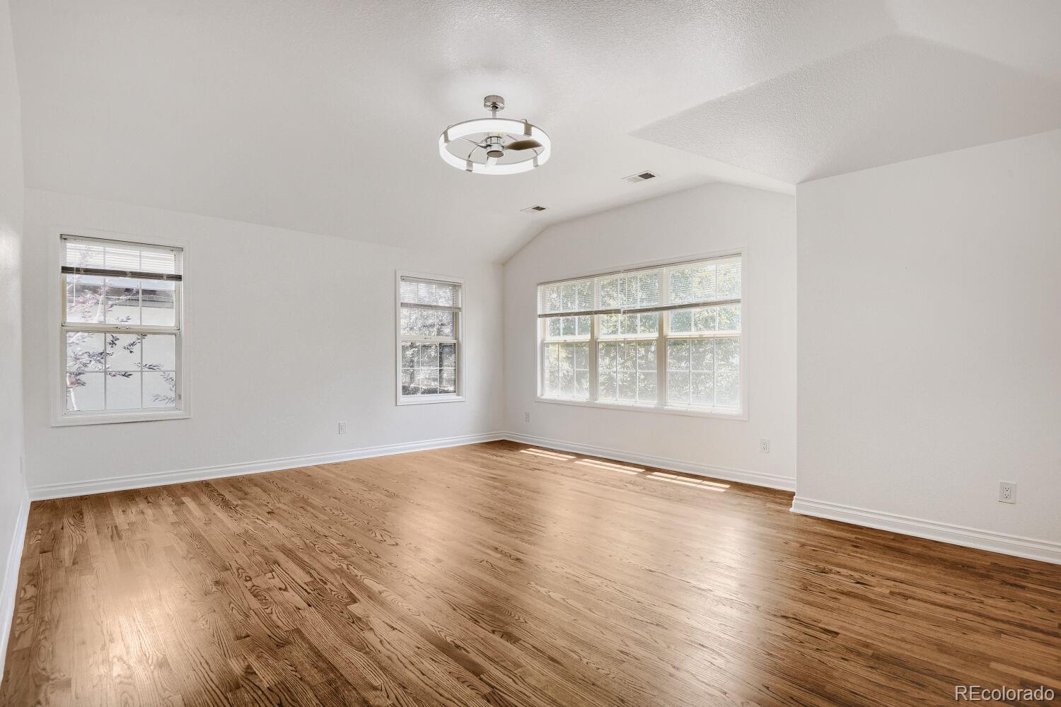 MLS Image #14 for 8054 e 9th avenue,denver, Colorado