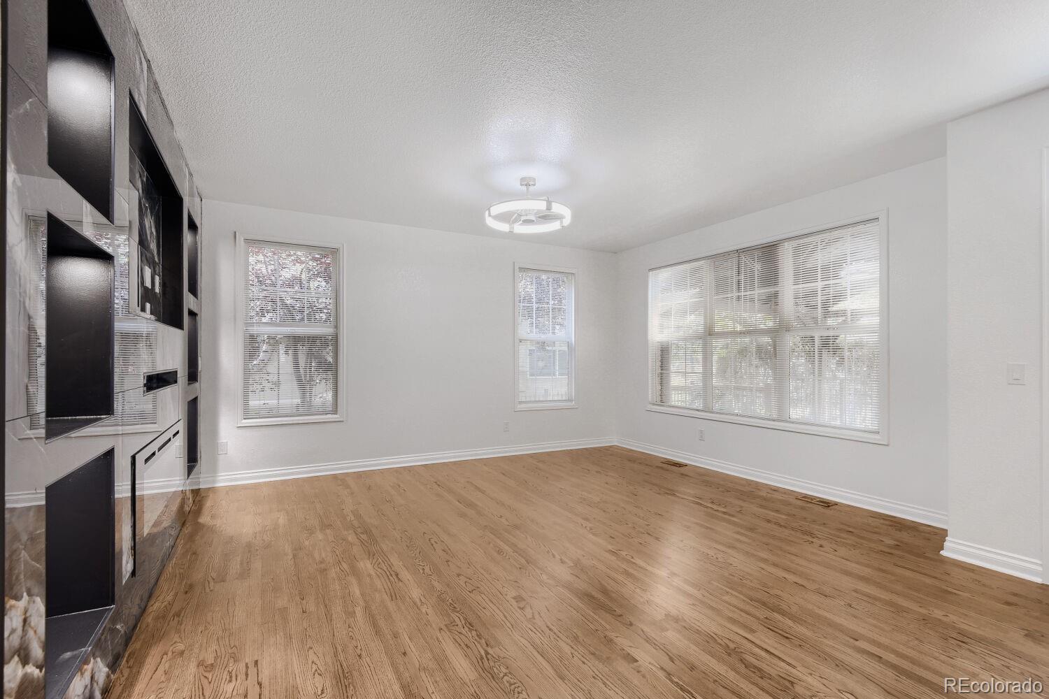 MLS Image #7 for 8054 e 9th avenue,denver, Colorado