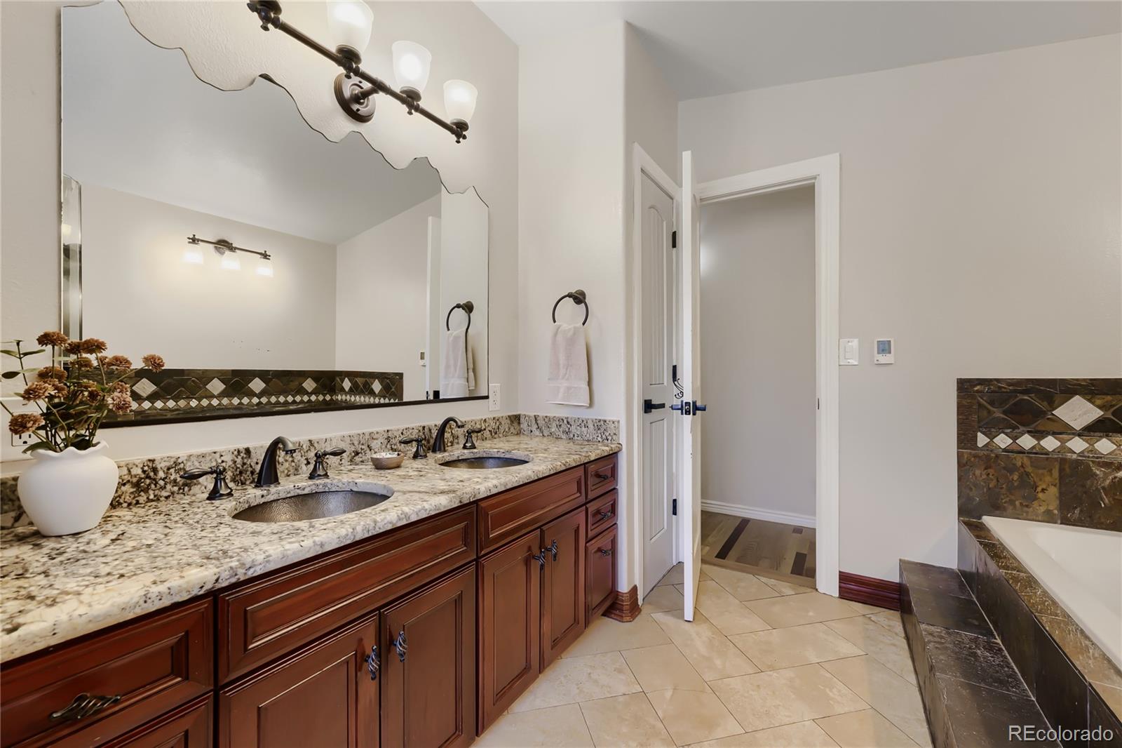 MLS Image #15 for 10405 w 79th way,arvada, Colorado